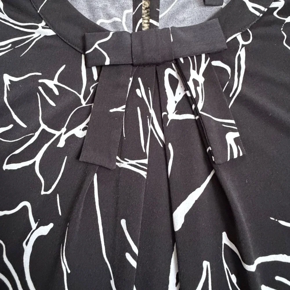 Karl Lagerfeld Paris Black White Floral Sleeveless Bow Neck Top Women's Size S - Picture 4 of 9